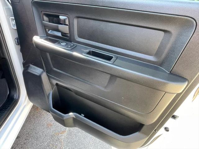 2019 Ram 1500 Classic Express Quad Cab 4x4 64 Box