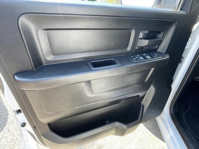 2019 Ram 1500 Classic Express Quad Cab 4x4 64 Box