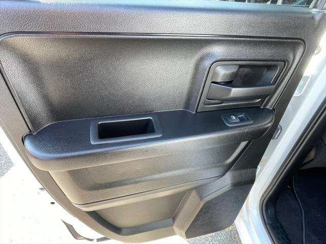 2019 Ram 1500 Classic Express Quad Cab 4x4 64 Box