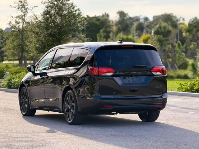 2020 Chrysler Pacifica Touring