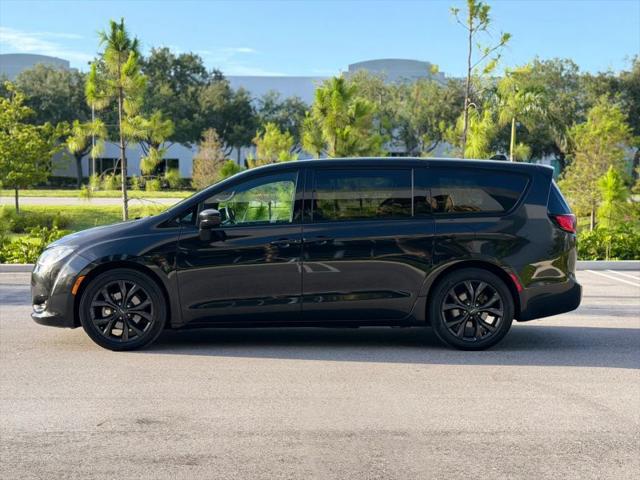 2020 Chrysler Pacifica Touring