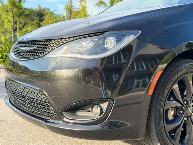 2020 Chrysler Pacifica Touring