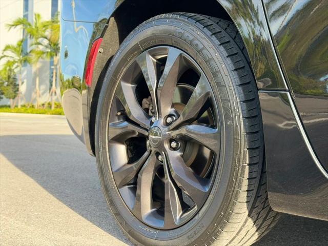2020 Chrysler Pacifica Touring