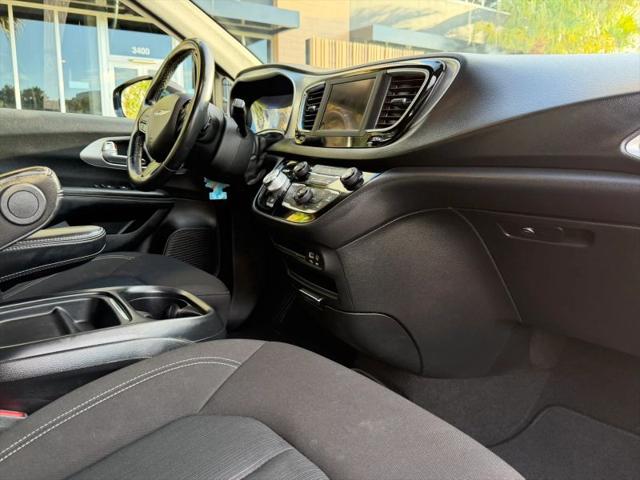 2020 Chrysler Pacifica Touring