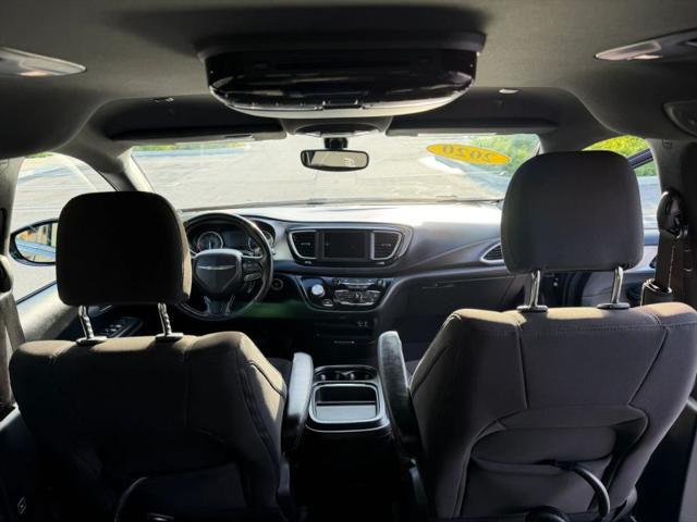 2020 Chrysler Pacifica Touring