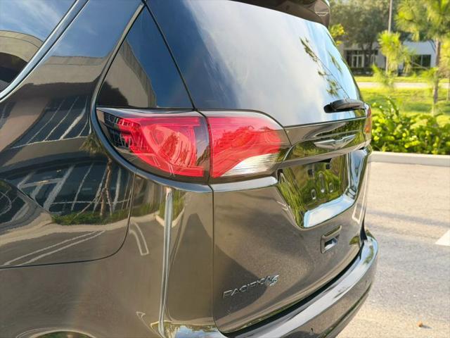 2020 Chrysler Pacifica Touring
