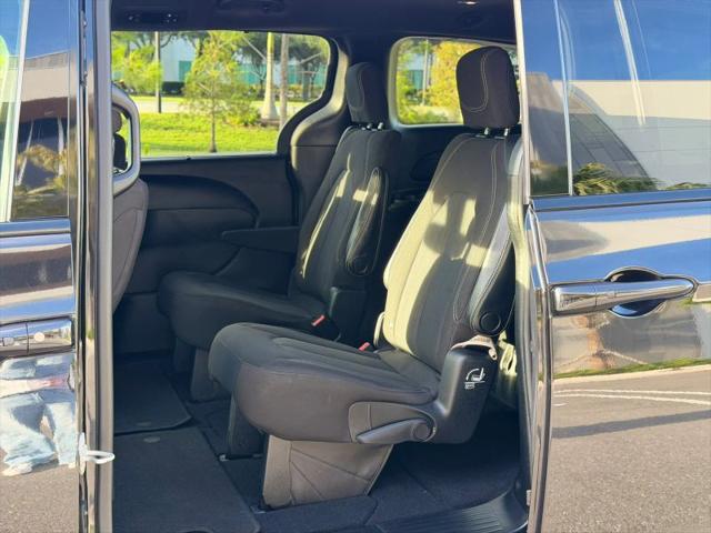 2020 Chrysler Pacifica Touring