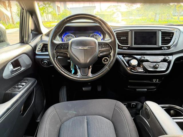 2020 Chrysler Pacifica Touring