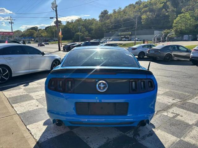 2014 Ford Mustang V6