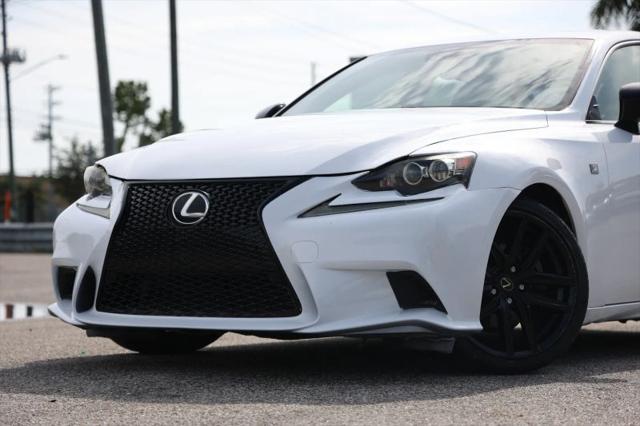 2015 Lexus IS 250 Crafted Line