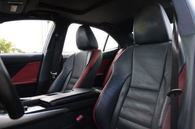 2015 Lexus IS 250 Crafted Line