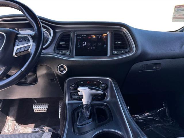 2018 Dodge Challenger SXT Plus