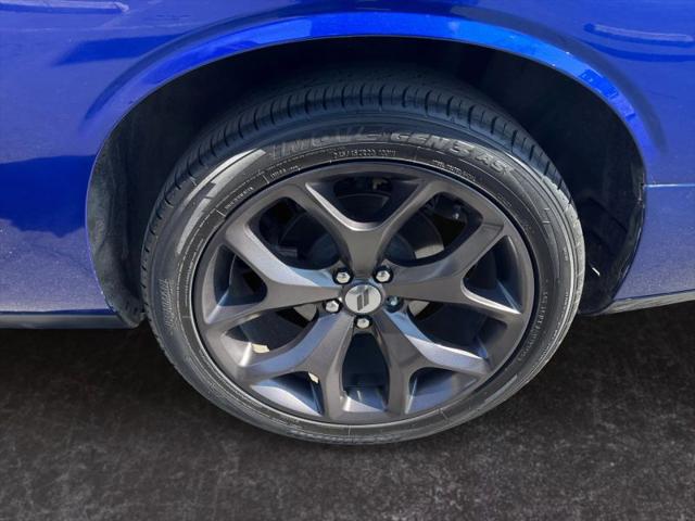 2018 Dodge Challenger SXT Plus
