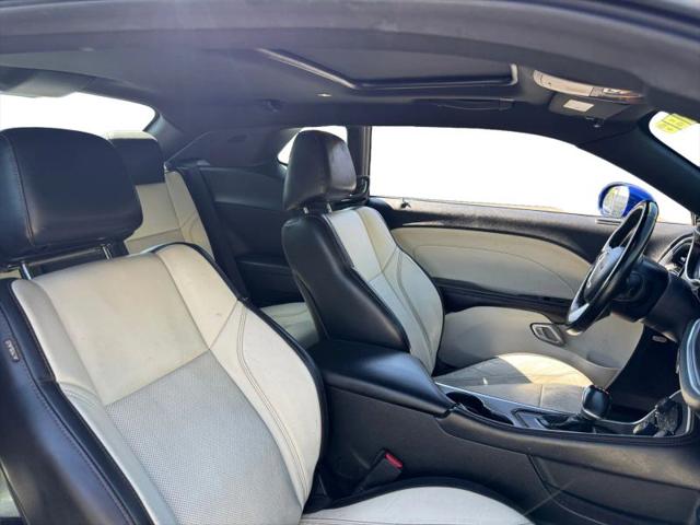2018 Dodge Challenger SXT Plus