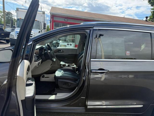 2019 Chrysler Pacifica Touring L