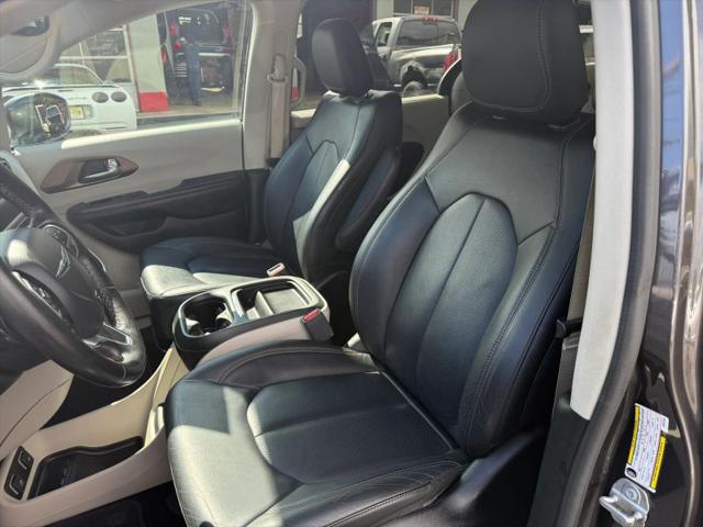 2019 Chrysler Pacifica Touring L