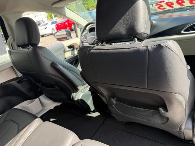 2019 Chrysler Pacifica Touring L