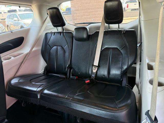 2017 Chrysler Pacifica Touring-L