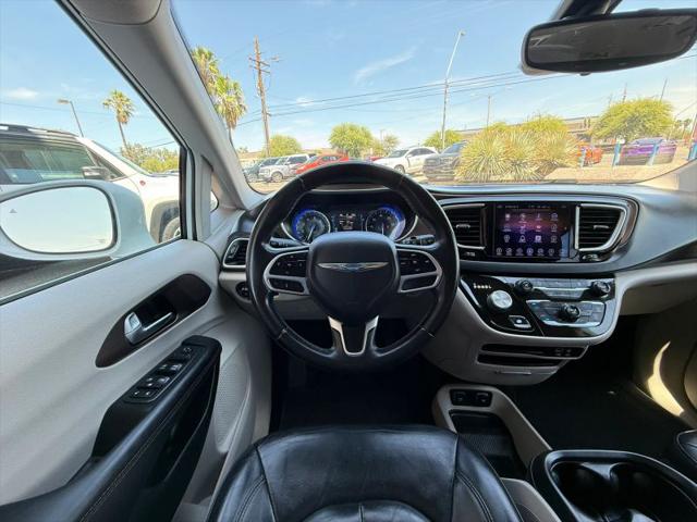 2017 Chrysler Pacifica Touring-L
