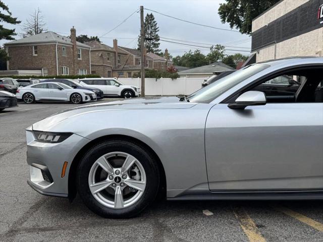 2024 Ford Mustang EcoBoost Fastback