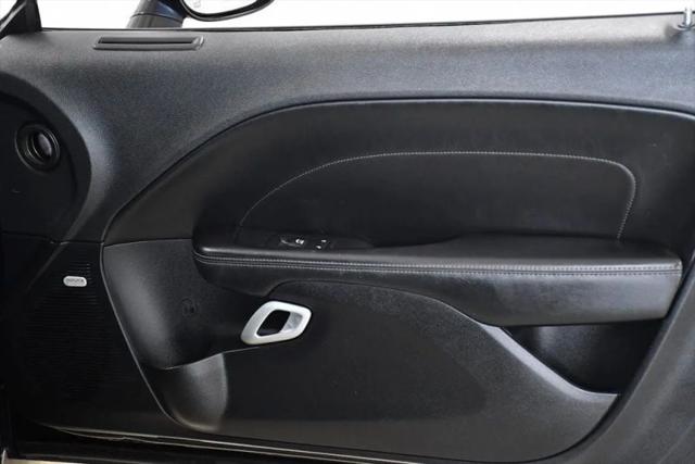 2016 Dodge Challenger SXT Plus