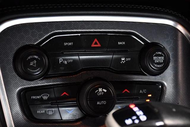 2016 Dodge Challenger SXT Plus