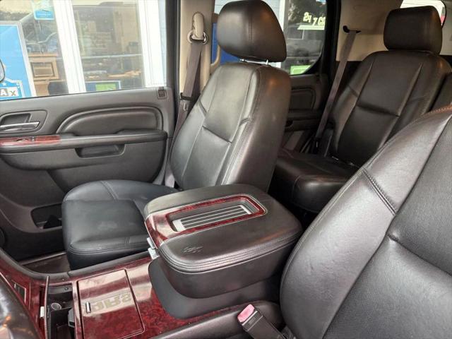 2014 Cadillac Escalade Luxury