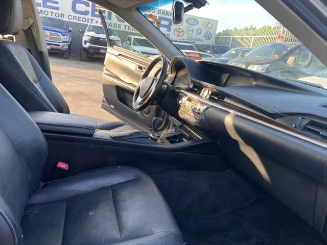 2015 Lexus ES 350 Crafted Line
