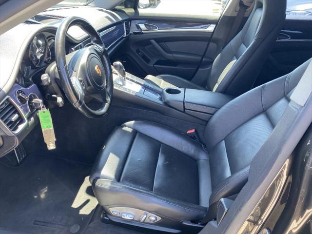 2016 Porsche Panamera Edition