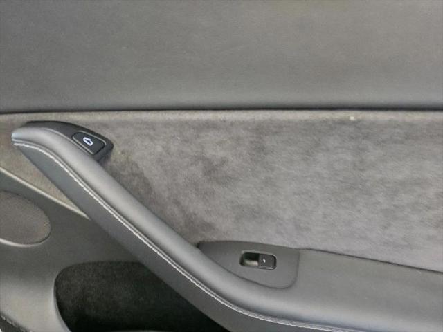 2025 Tesla Model Y Long Range Dual Motor Rear-Wheel Drive