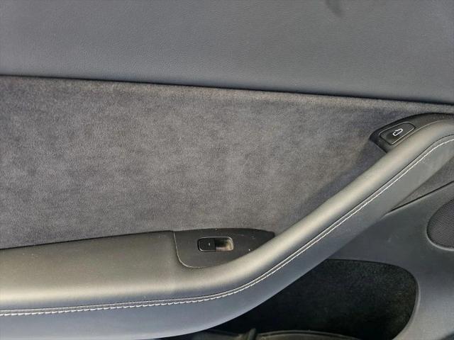 2025 Tesla Model Y Long Range Dual Motor Rear-Wheel Drive