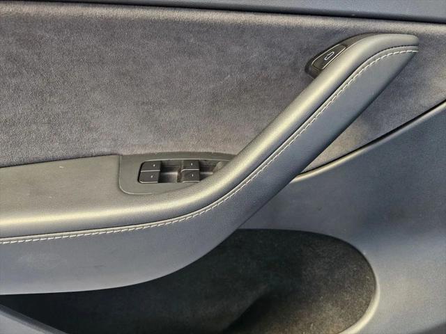 2025 Tesla Model Y Long Range Dual Motor Rear-Wheel Drive