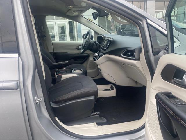 2017 Chrysler Pacifica Touring Plus