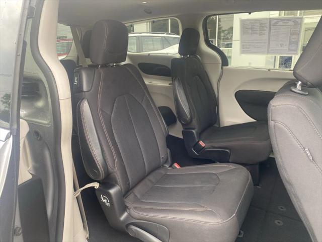 2017 Chrysler Pacifica Touring Plus