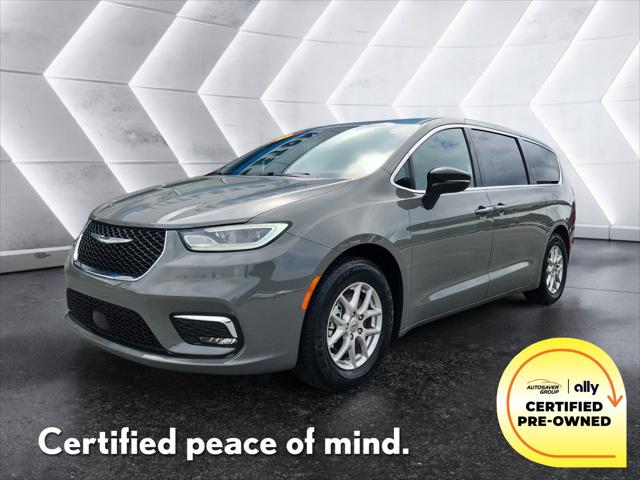 2025 Chrysler Pacifica Select for sale in Littleton, NH