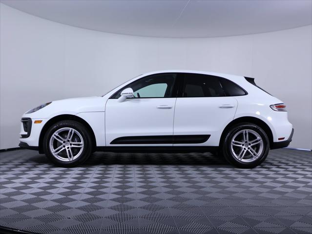 2026 Porsche Macan 4DR AWD