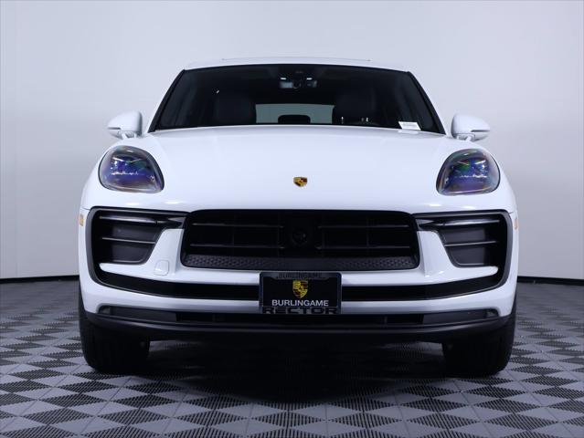 2026 Porsche Macan 4DR AWD