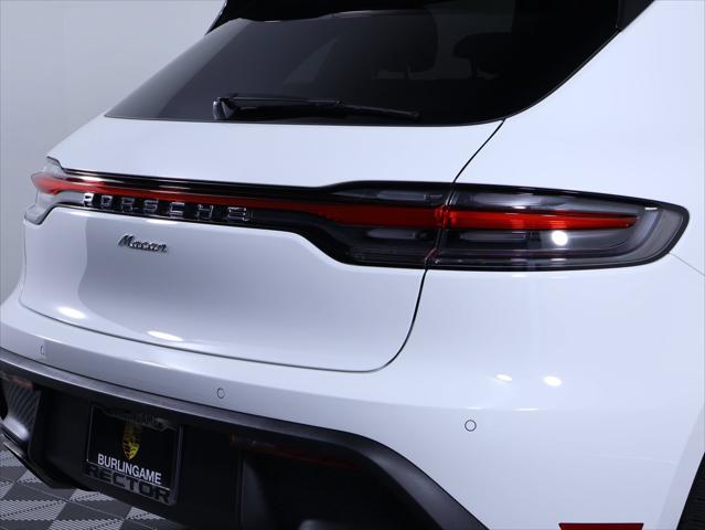 2026 Porsche Macan 4DR AWD