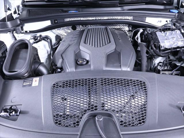 2026 Porsche Macan 4DR AWD