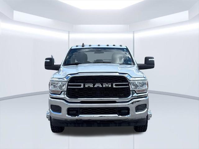 2024 Ram 3500 Tradesman/SLT/Laramie/Limited