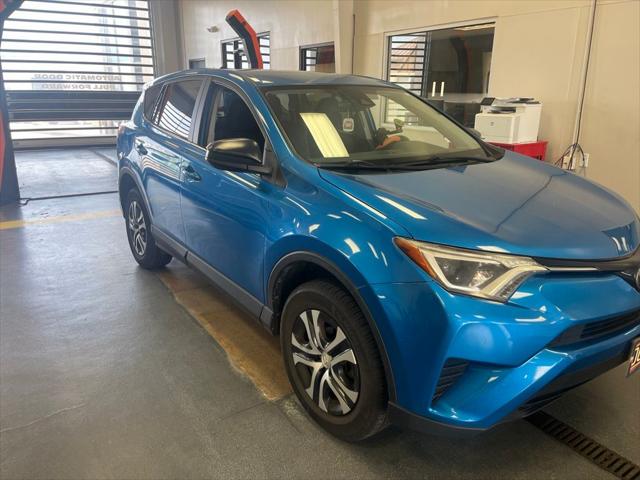 2018 Toyota RAV4 LE for sale in Groveport, OH