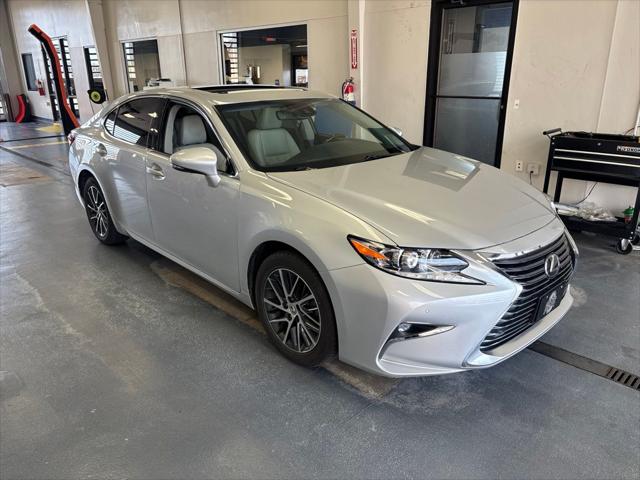 2017 Lexus ES 350 350 for sale in Groveport, OH