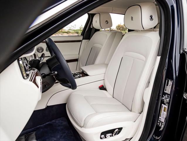 2027 Rolls-Royce Ghost Base
