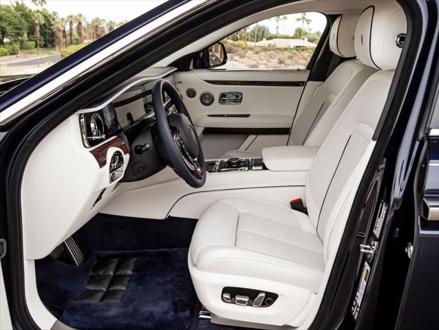 2027 Rolls-Royce Ghost Base