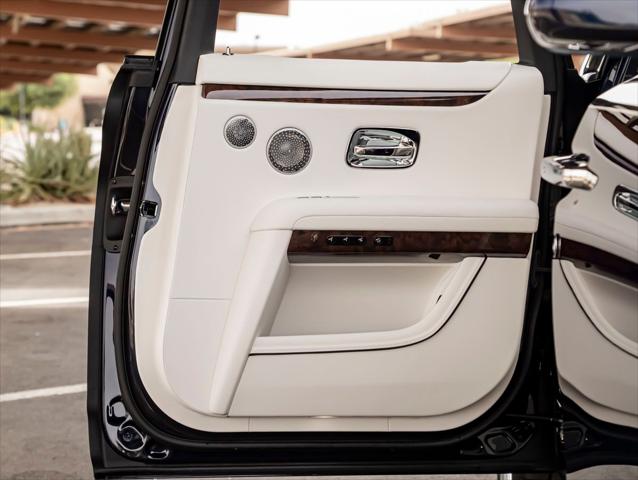 2027 Rolls-Royce Ghost Base