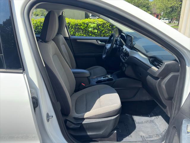 2021 Ford Escape SE Hybrid