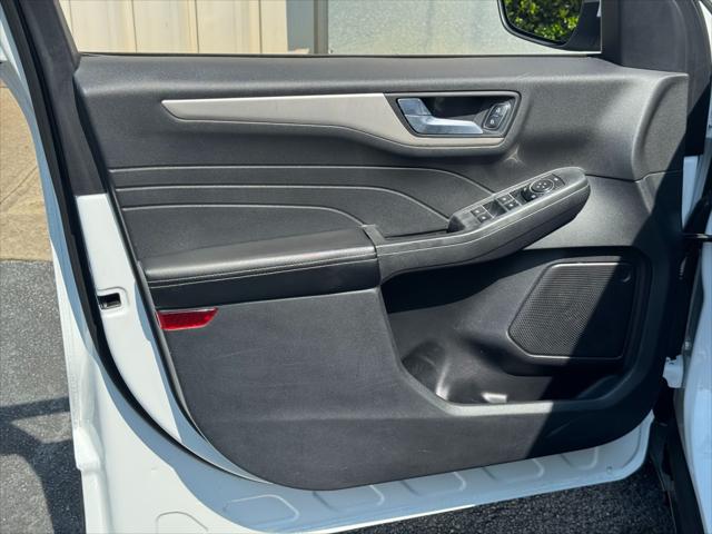 2021 Ford Escape SE Hybrid