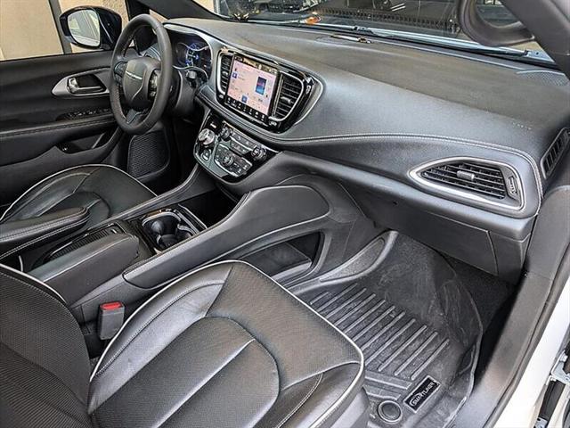 2023 Chrysler Pacifica Hybrid Limited