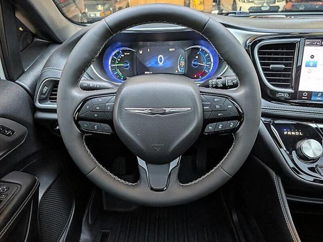 2023 Chrysler Pacifica Hybrid Limited