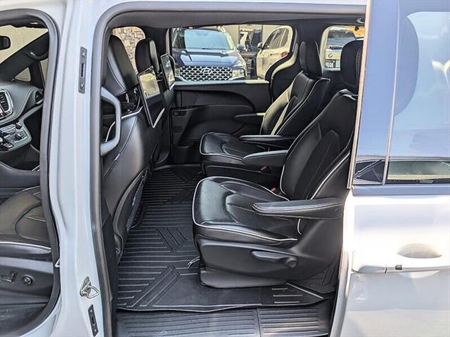 2023 Chrysler Pacifica Hybrid Limited